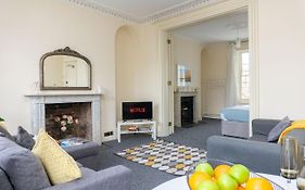 Beautiful 5-Bed Regency Home In Montpellier